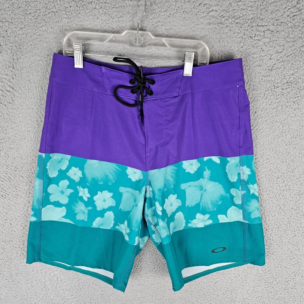 Oakley Board shorts Mens 30 Purple Green Teal‎ Flower Performance Fit FOA403825
